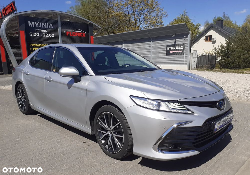 Toyota Camry 2.5 Hybrid Executive CVT - 6