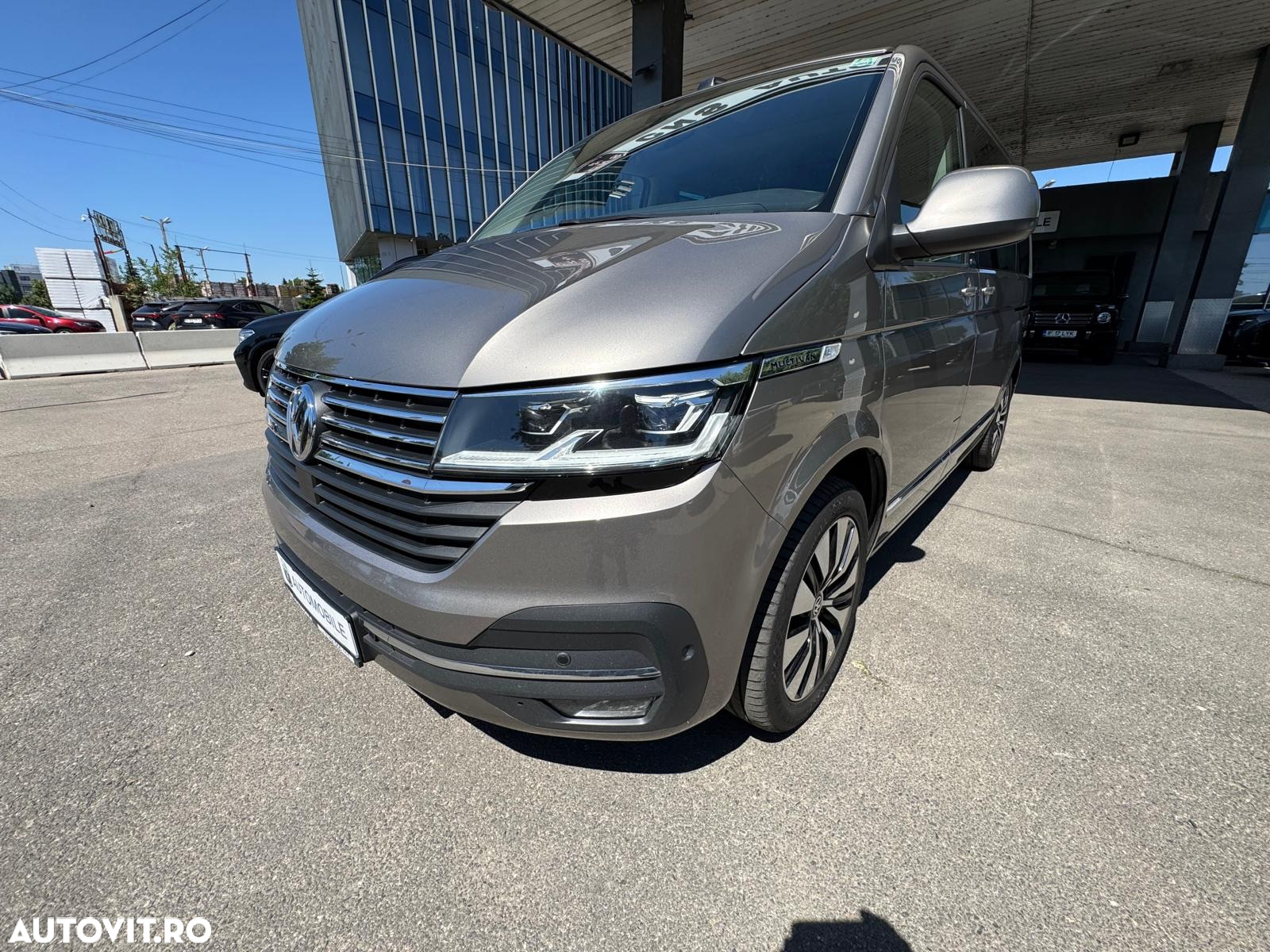 Volkswagen Multivan - 25