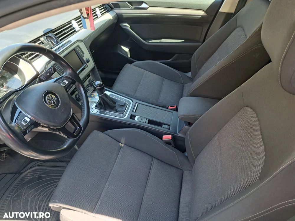 Volkswagen Passat - 6