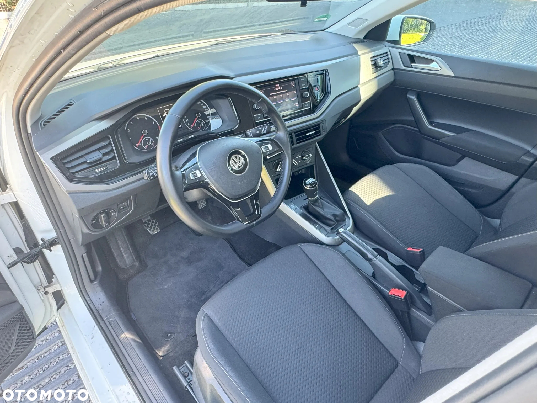 Volkswagen Polo 1.0 TSI Trendline - 5