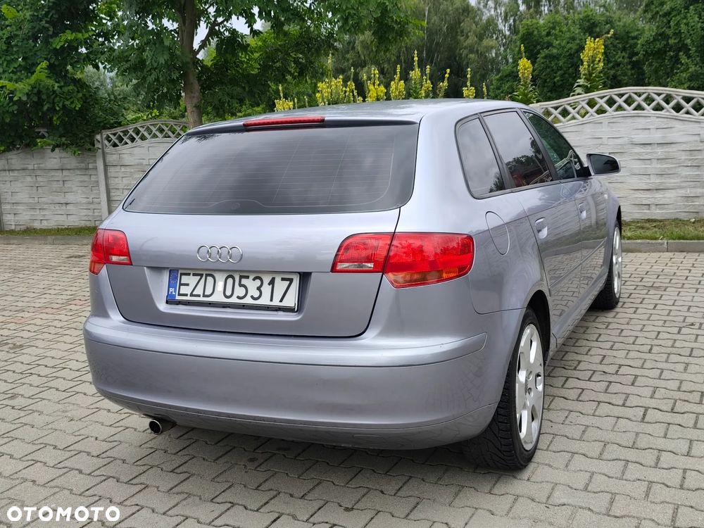 Audi A3 Sportback 1.6 S line Sportpaket plus - 14