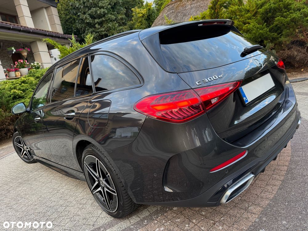 Mercedes-Benz Klasa C 300 e 9G-TRONIC Edition AMG Line - 17