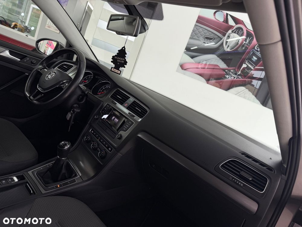Volkswagen Golf 1.4 TSI BMT Highline - 28