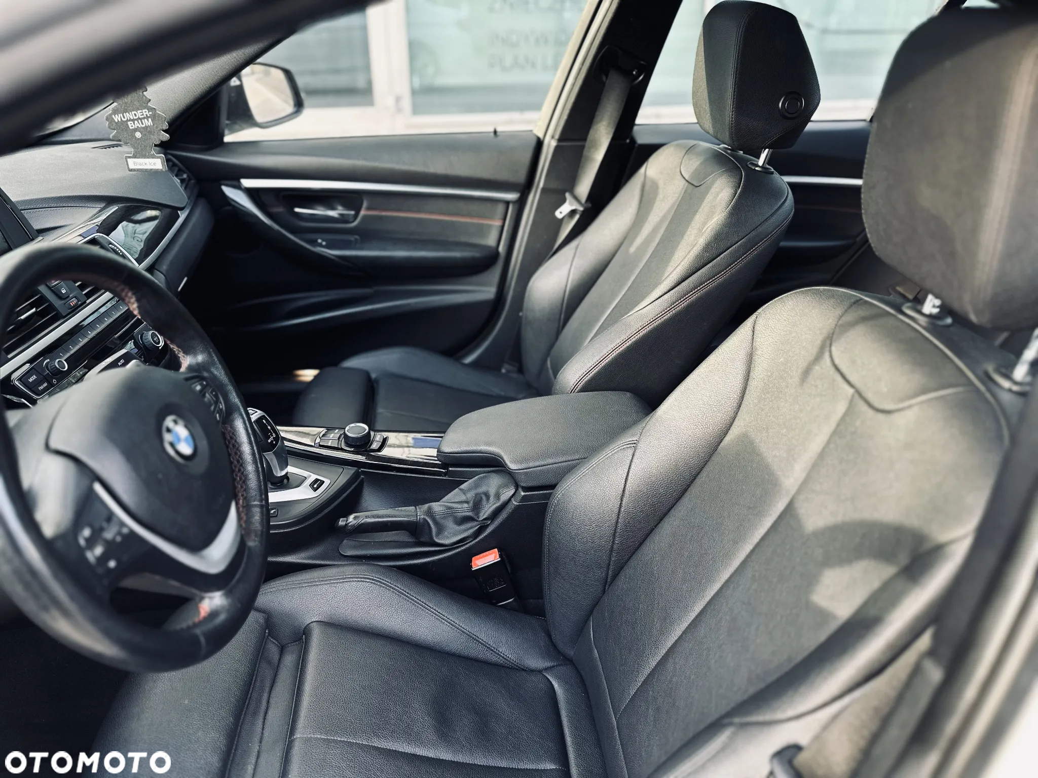 BMW Seria 3 330e iPerformance - 6