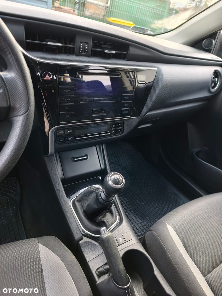 Toyota Auris 1.33 VVT-i Active - 12