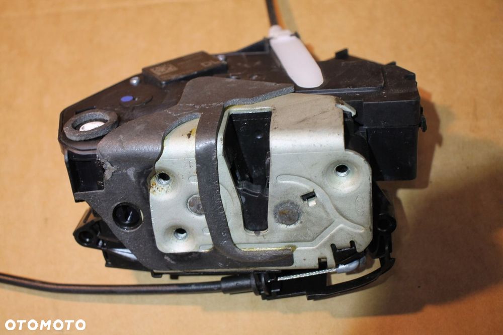 ZAMEK DRZWI LEWY TYŁ LEWY TYLNY VOLVO V60/S60/V60CC 31301742 6 PIN - 1