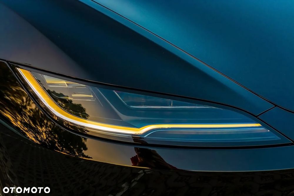Tesla Model 3 - 11