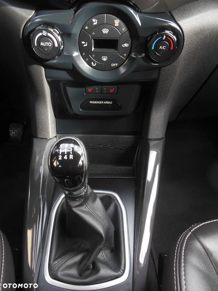 Ford EcoSport 1.0 EcoBoost TITANIUM - 22