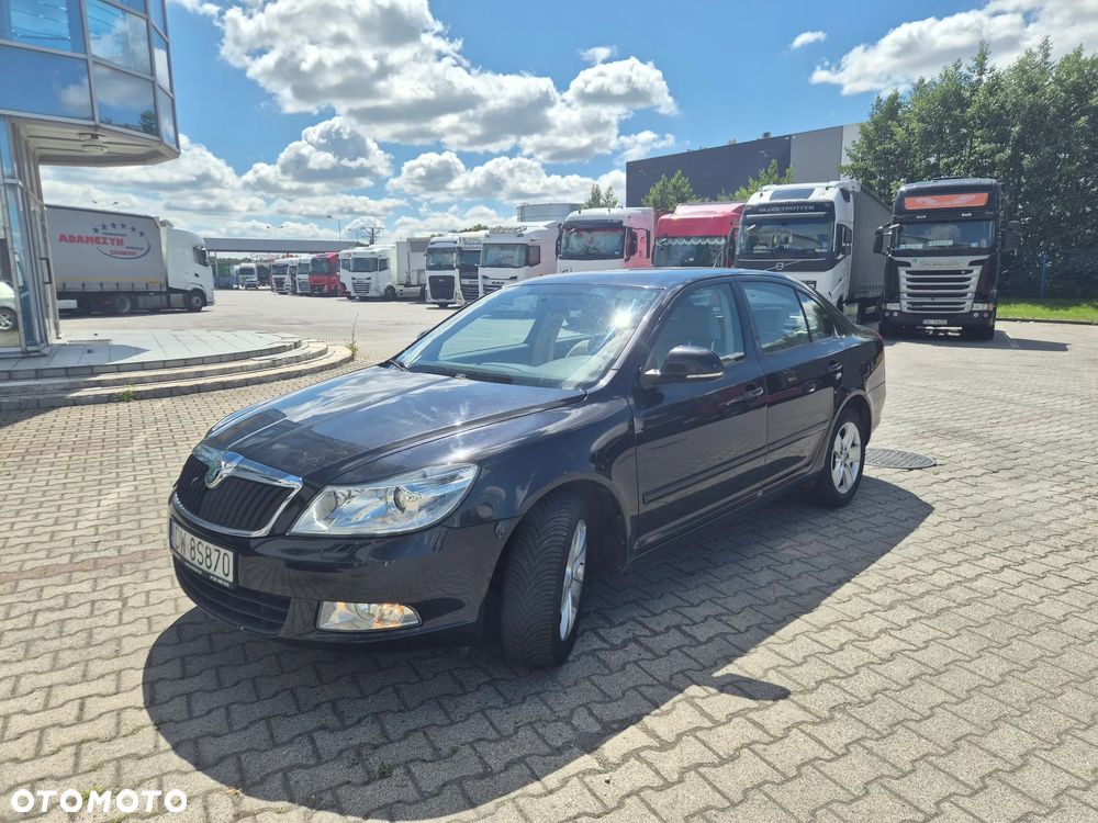 Skoda Octavia 2.0 TDI Elegance DSG - 1