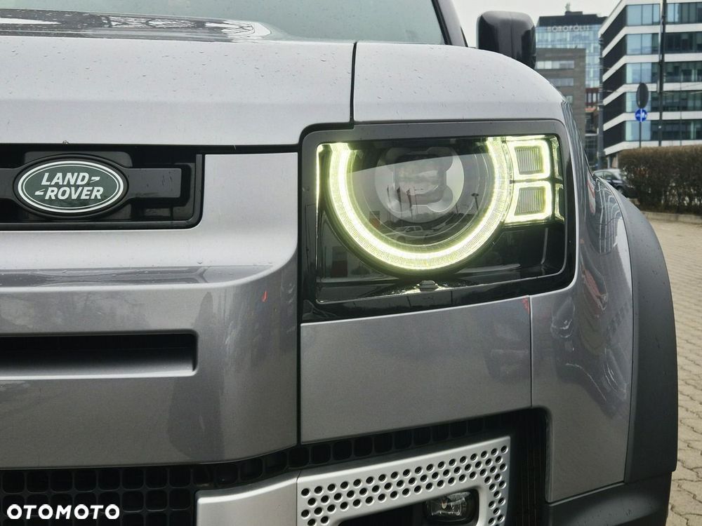 Land Rover Defender 90 P400 SE - 13