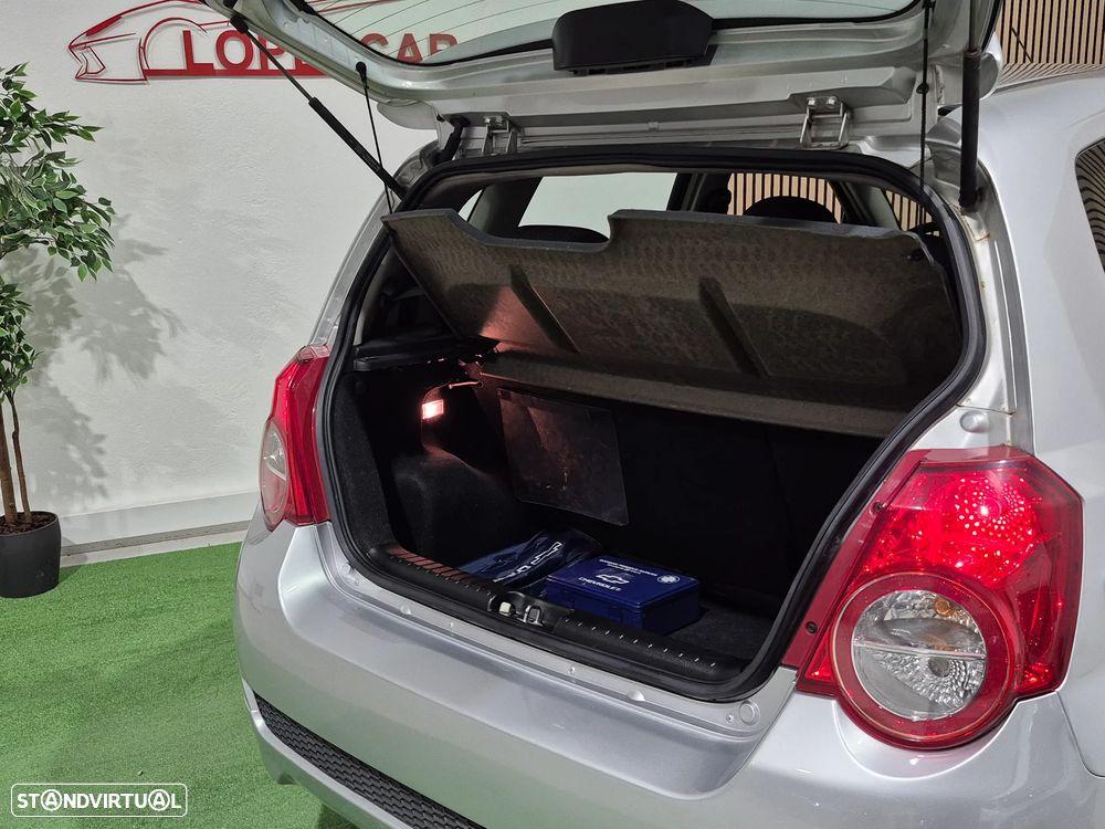 Chevrolet Aveo 1.2 LS - 24