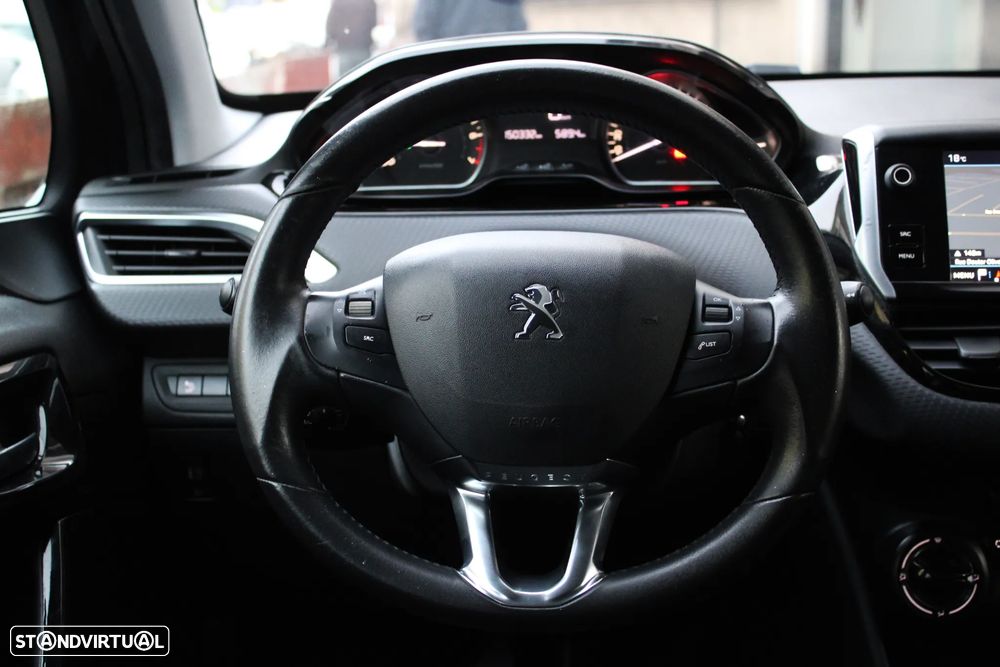 Peugeot 208 1.2 PureTech Style - 34