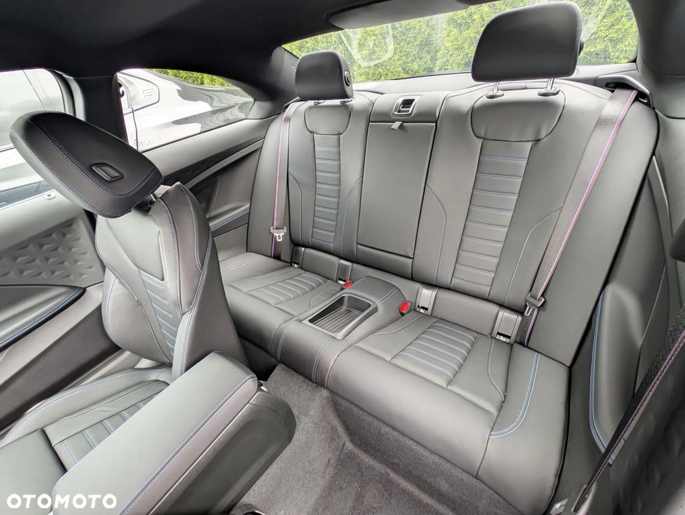 BMW Seria 2 218i M Sport - 24