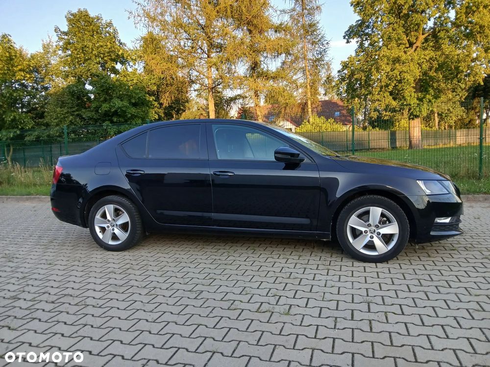 Skoda Octavia 1.5 TSI ACT Ambition - 4