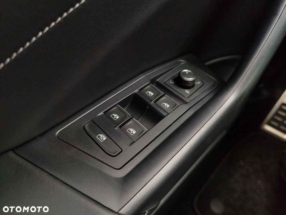Volkswagen T-Roc 1.5 TSI R-Line DSG - 19
