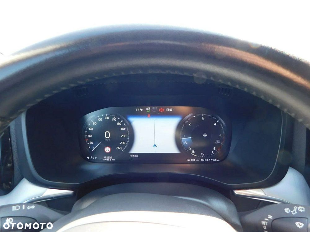 Volvo XC 60 D3 Momentum Pro - 15