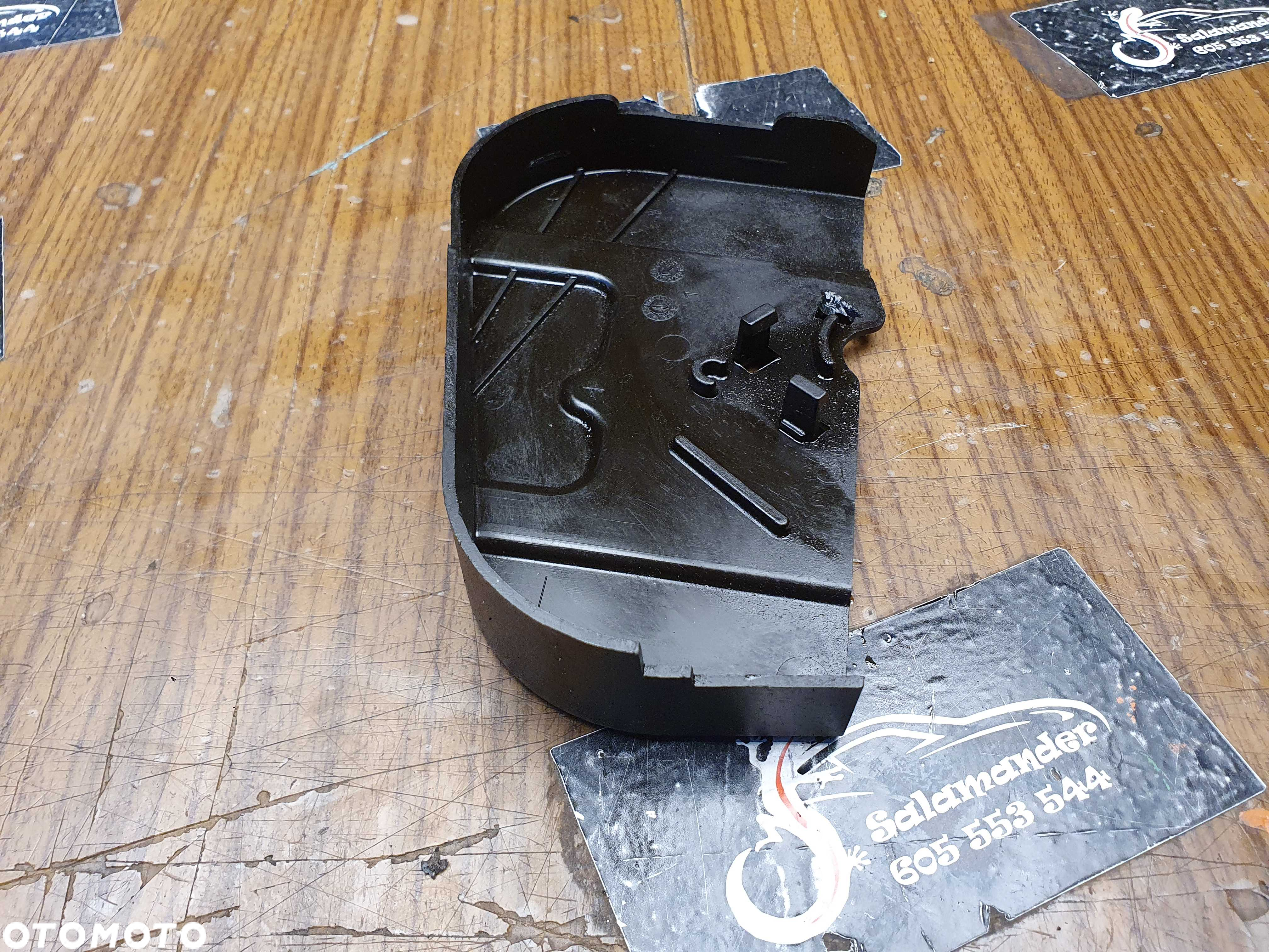 Obudowa 06B103340 Osłona Rozrzadu Łańcucha Pompy Oleju 2.0 20V ALT FSI Audi A4 B6 B7 A6 VW - 9