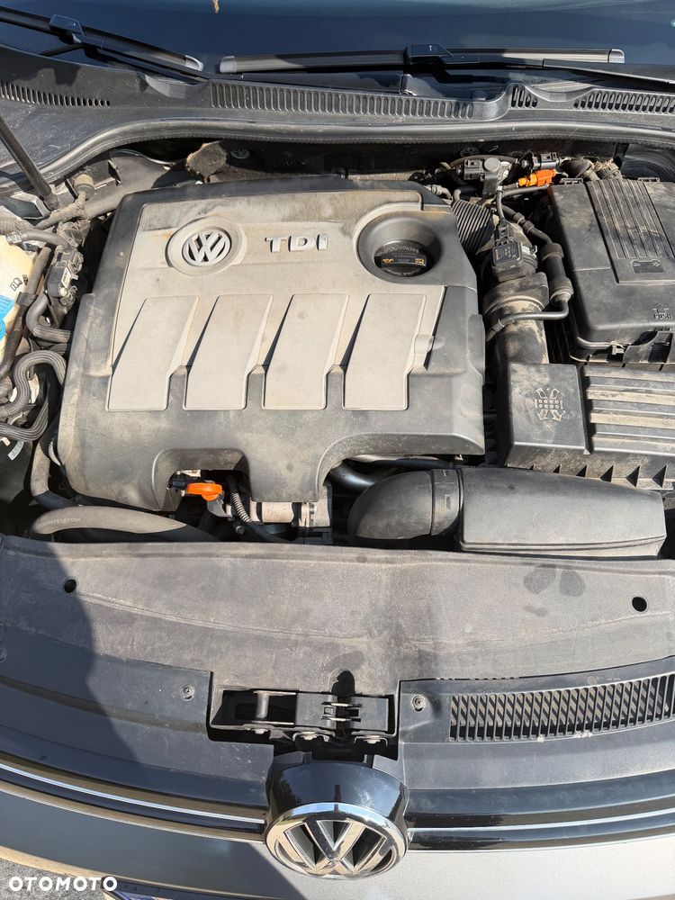 Volkswagen Golf 1.6 TDI DPF BlueMotion Technology Comfortline - 18