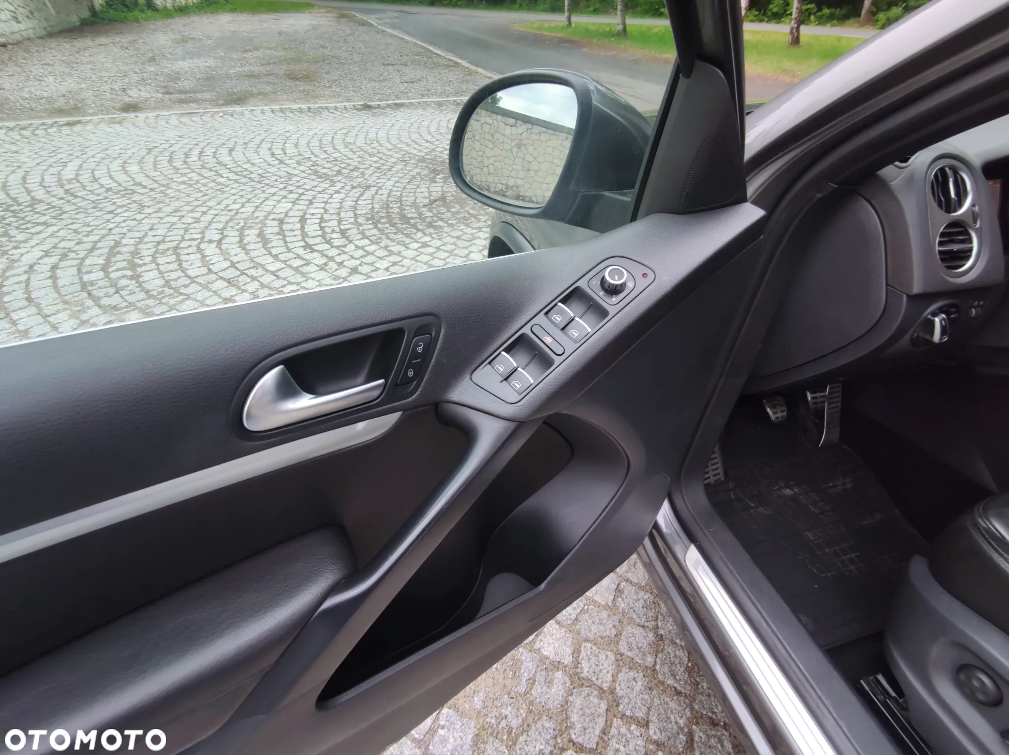 Volkswagen Tiguan 2.0 TDI Perfectline R-Style - 16