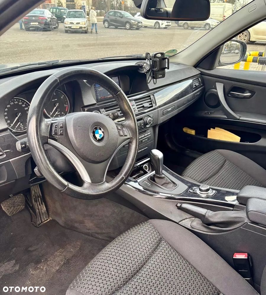 BMW Seria 3 318d - 10