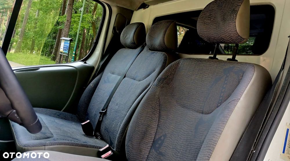 Renault Trafic - 12