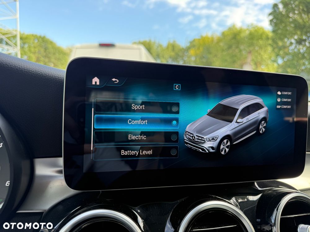 Mercedes-Benz GLC 300 de 4Matic 9G-TRONIC - 34