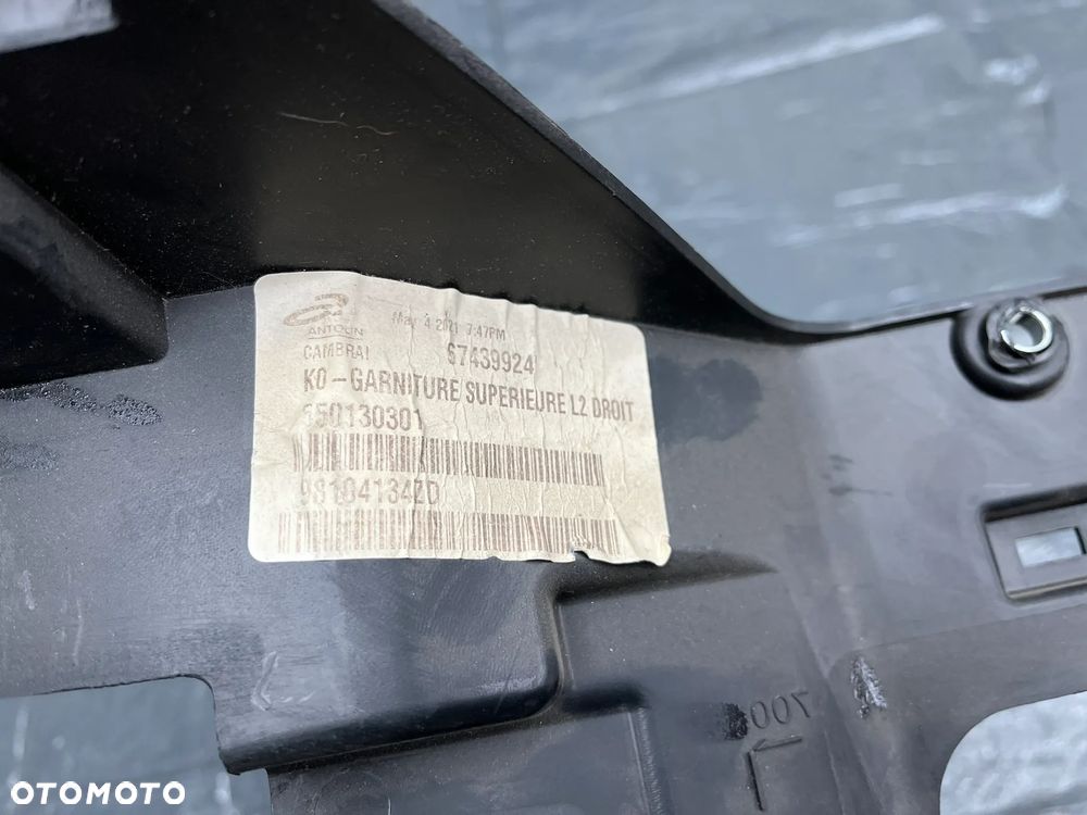 Peugeot Citroen Osłona bagażnika plastikowa prawa 98104134ZD - 3