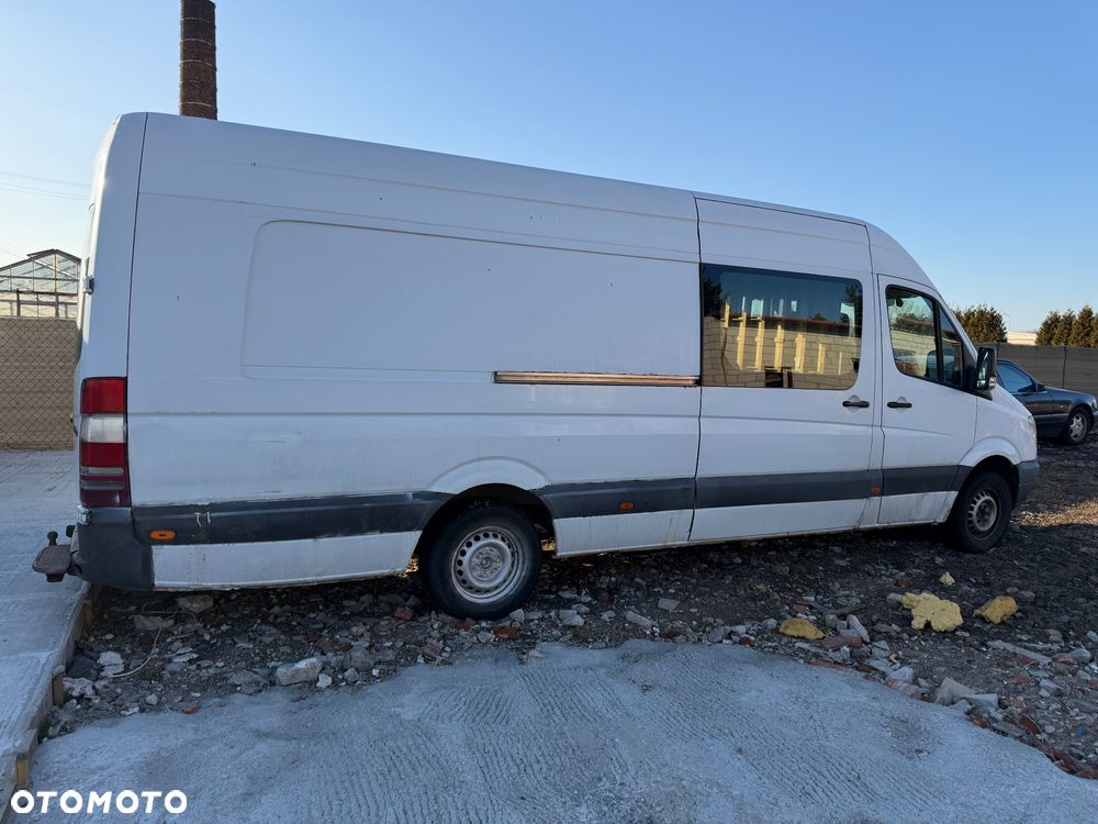 Mercedes-Benz Sprinter - 5