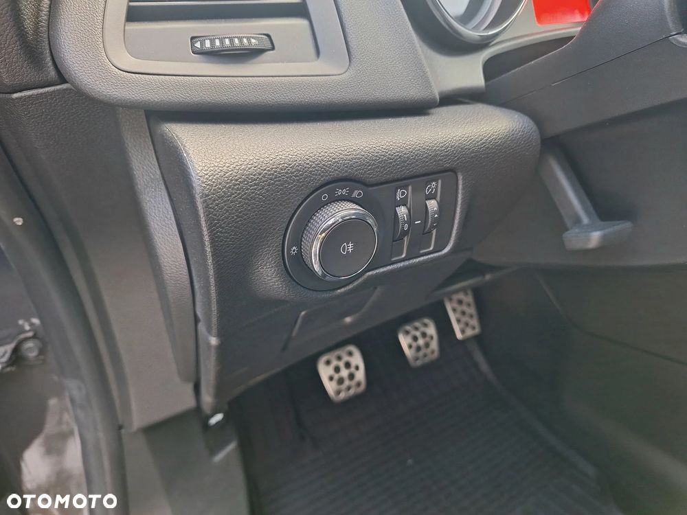 Opel Astra 1.6 Active EU6 - 33