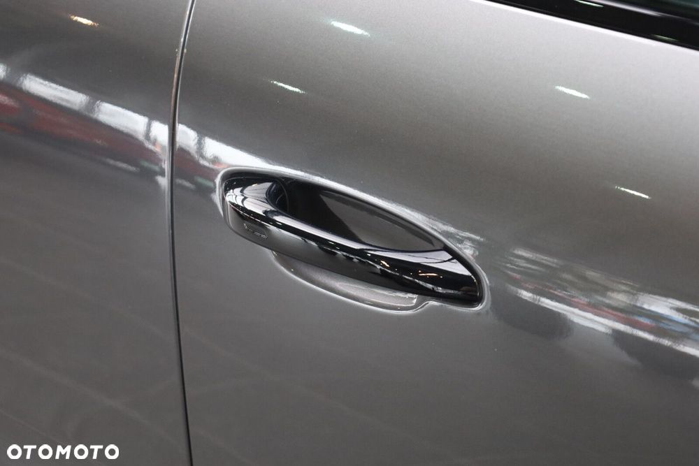 Porsche Cayenne - 28