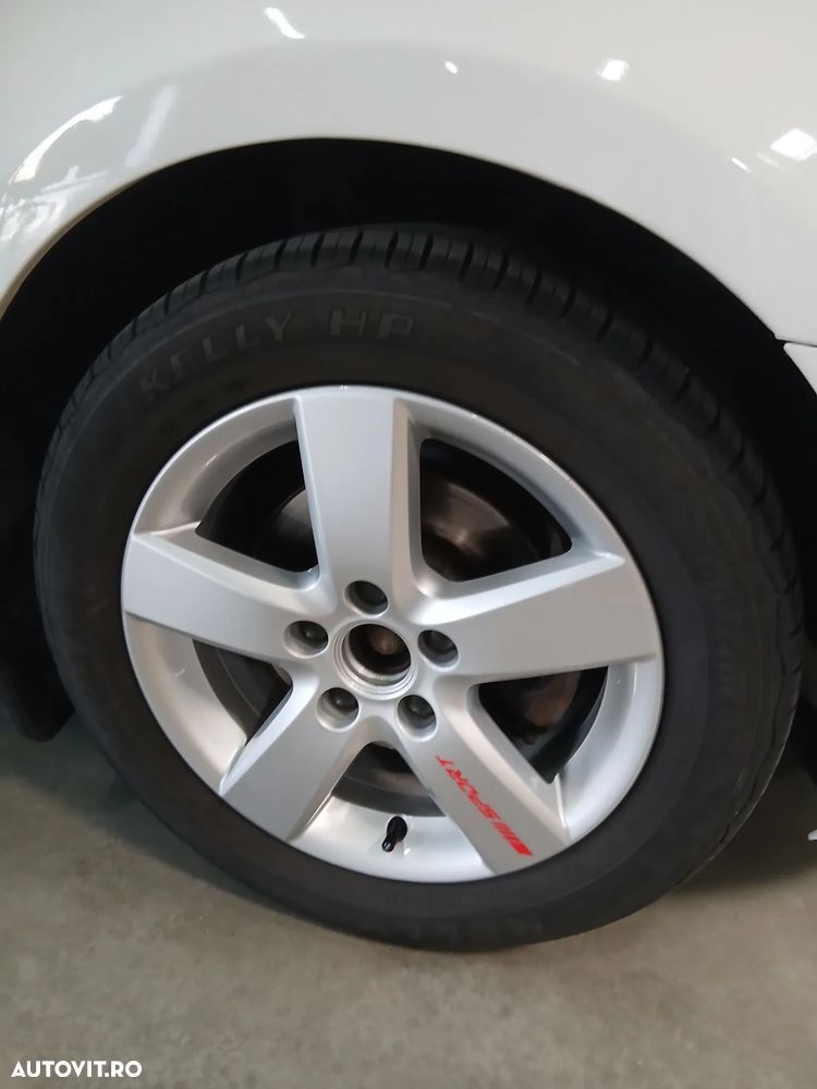 VOLKSWAGEN Golf 2011 — imagine 19