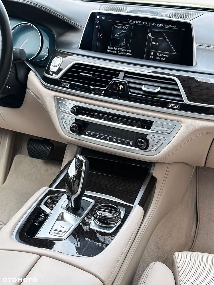 BMW Seria 7 750Li Edition Exclusive - 15