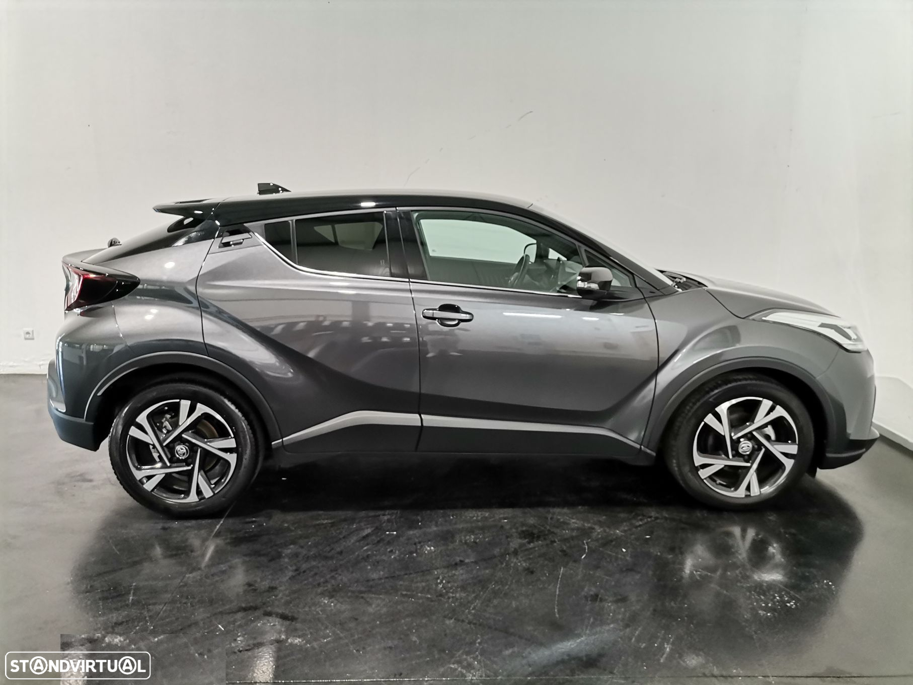 Toyota C-HR 1.8 Hybrid Square Collection - 17