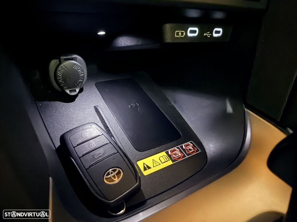 Toyota Yaris Cross 1.5 HDF Premiere Edition - 22