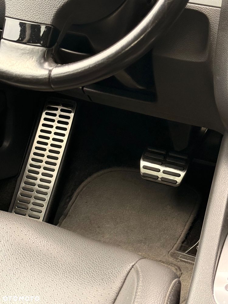 Volkswagen Jetta 2.0 Turbo FSI DSG Sportline - 13