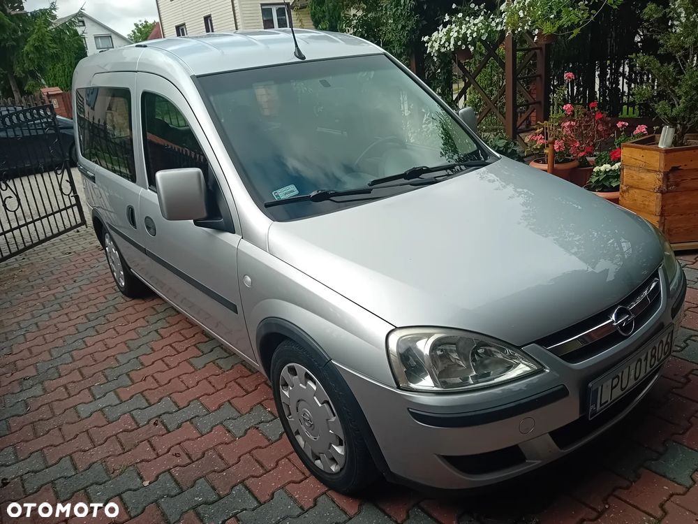 Opel Combo Tour Cosmo - 2