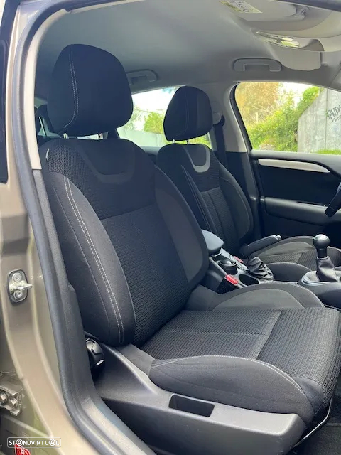 Citroën C4 1.6 BlueHDi Live - 21