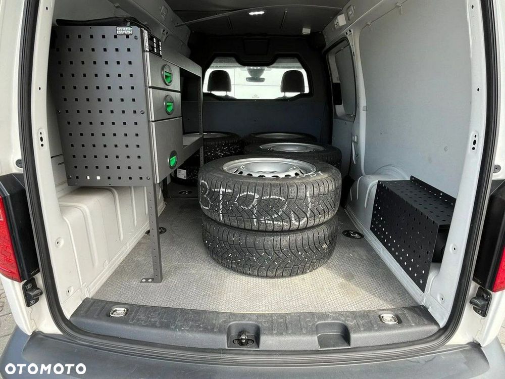 Volkswagen Caddy - 13