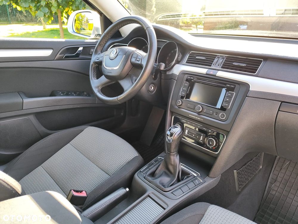 Skoda Superb 2.0 TDI Elegance - 19