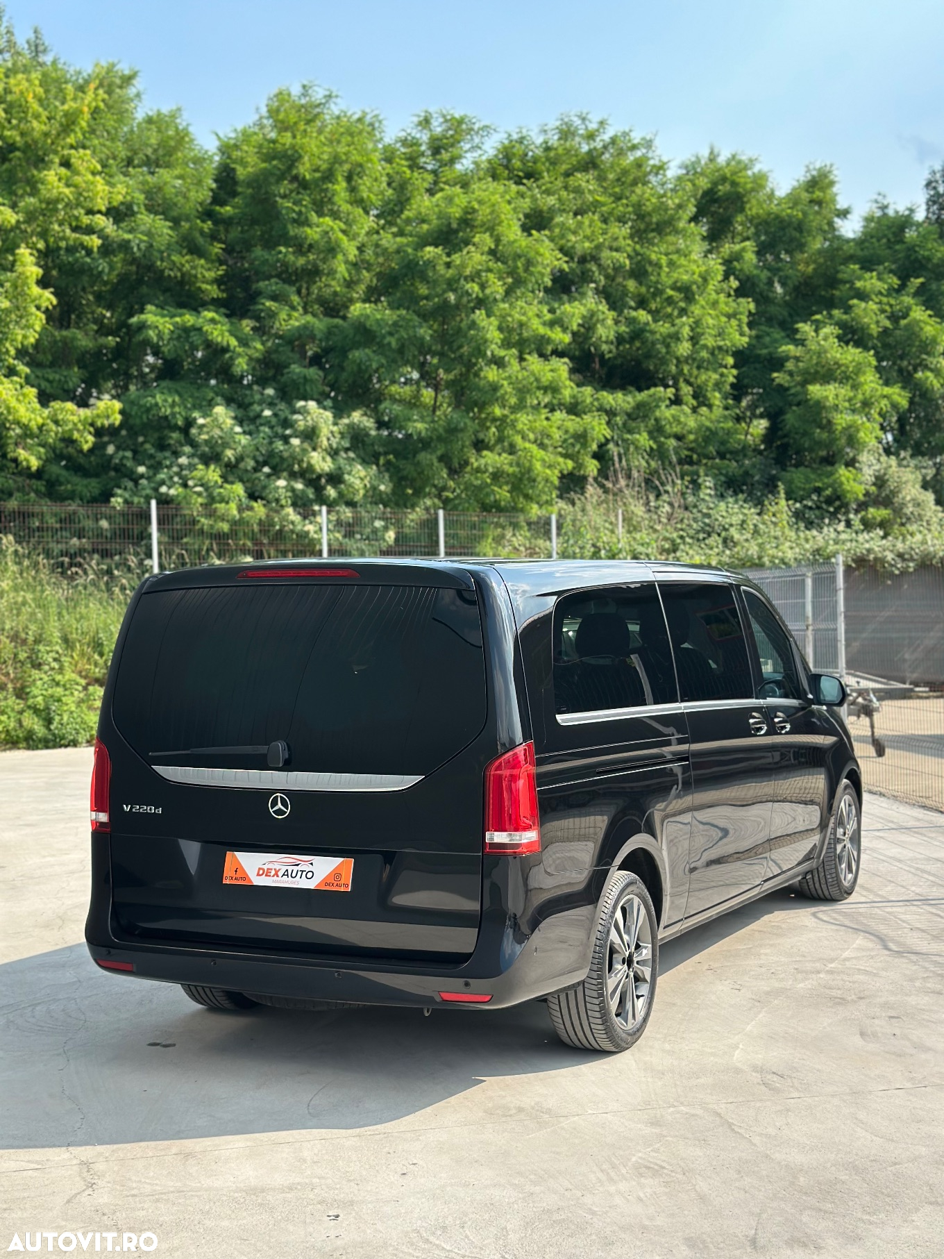 Mercedes-Benz V 220 (BlueTEC) d lang 7G-TRONIC Avantgarde Edition - 27