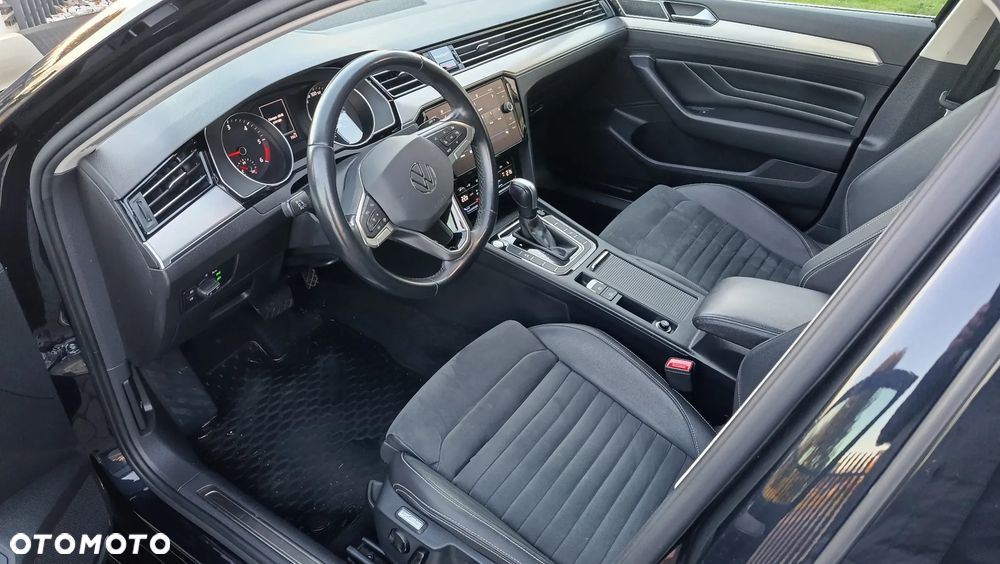 Volkswagen Passat - 21