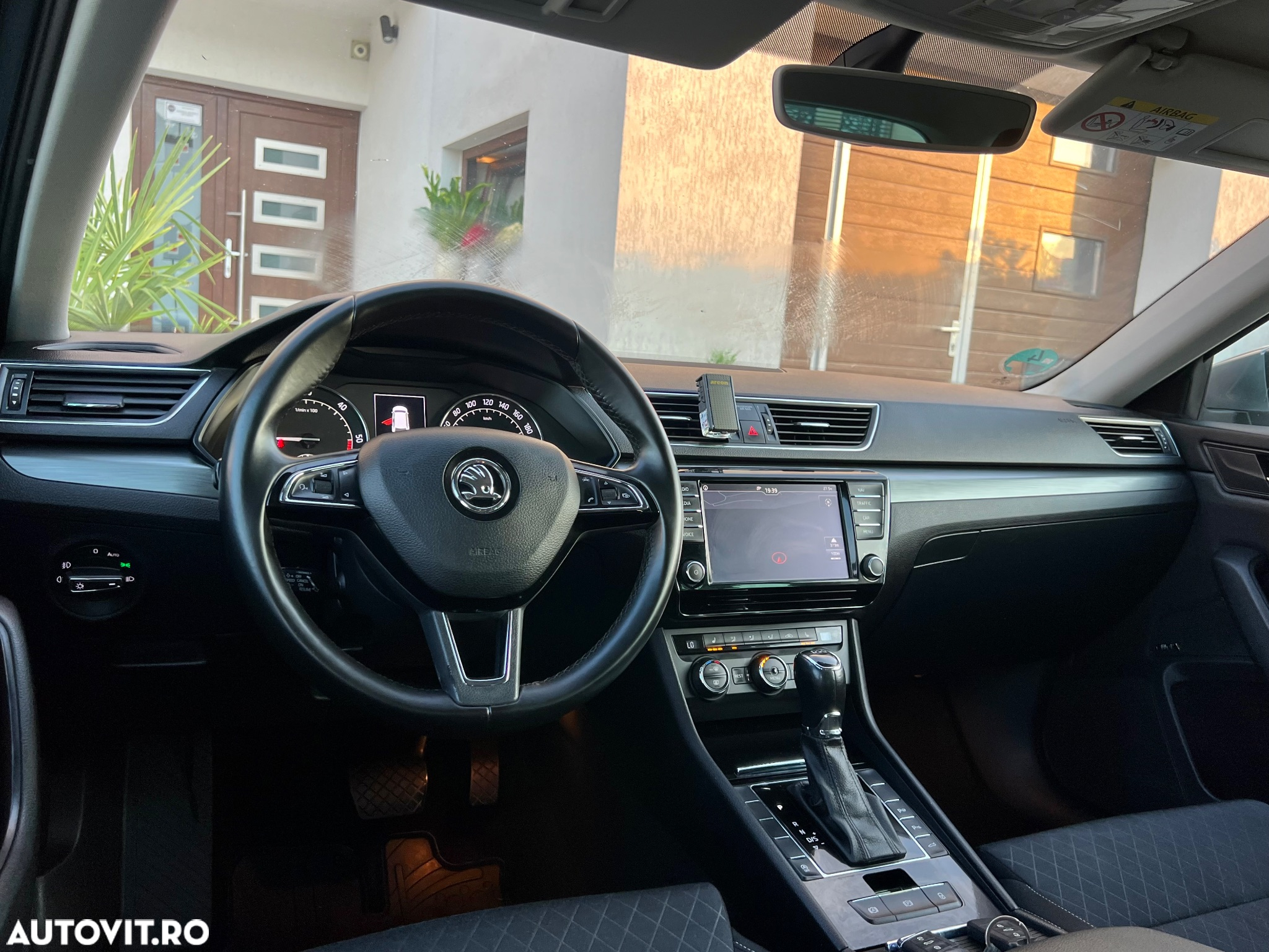Skoda Superb Combi 1.6 TDI DSG Ambition - 30