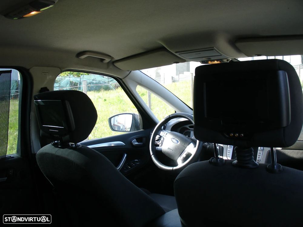 Ford S-Max 2.0 TDCi Titanium 7L - 2