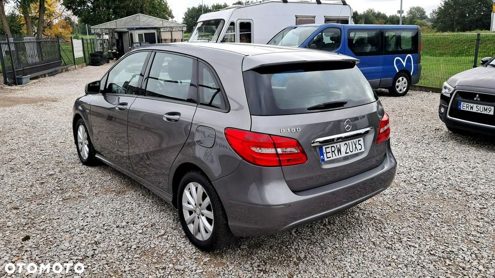 Mercedes-Benz Klasa B 180 BlueEFFICIENCY Edition - 3
