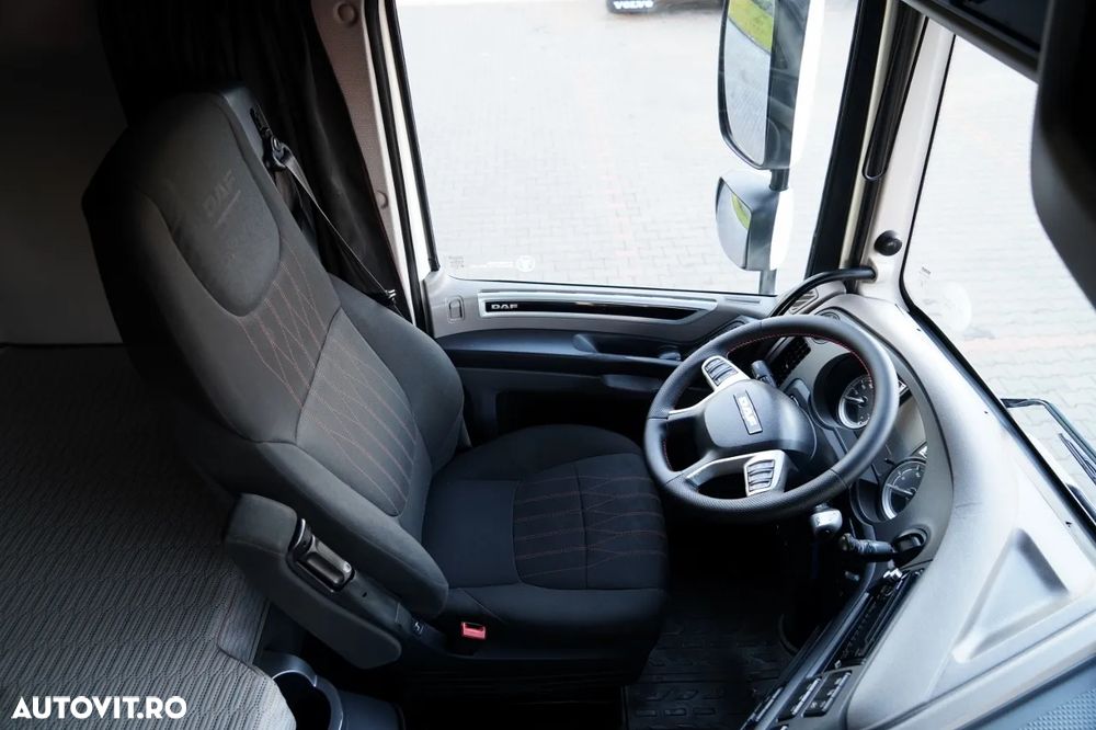 DAF XF 530 / RETARDER / AER CONDIȚIONAT PARCARE / CABINĂ SUPER SPACE / - 28