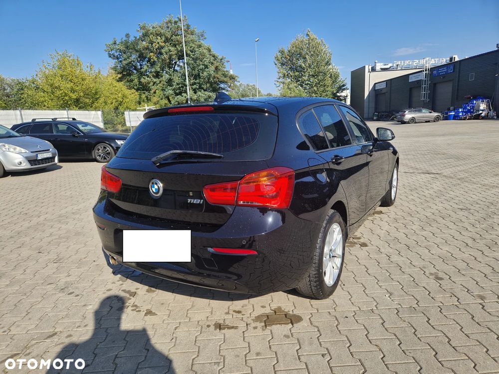 BMW Seria 1 118i Edition M Sport Shadow - 3