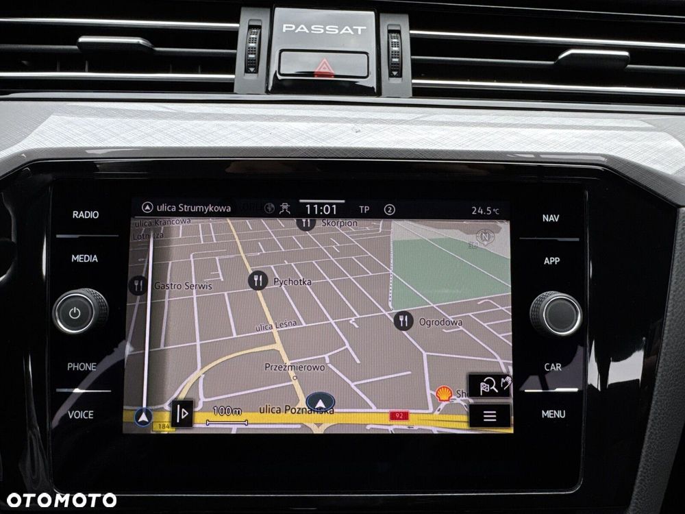 Volkswagen Passat Variant 2.0 TDI EVO Business DSG - 24