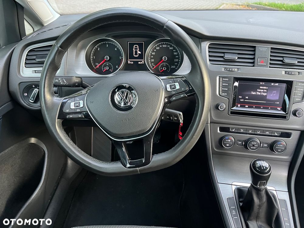 Volkswagen Golf 1.6 TDI DPF BlueMotion Technology Style - 15