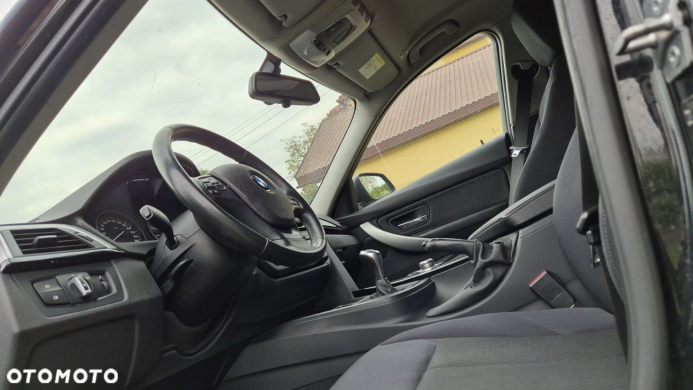BMW Seria 3 318d - 7