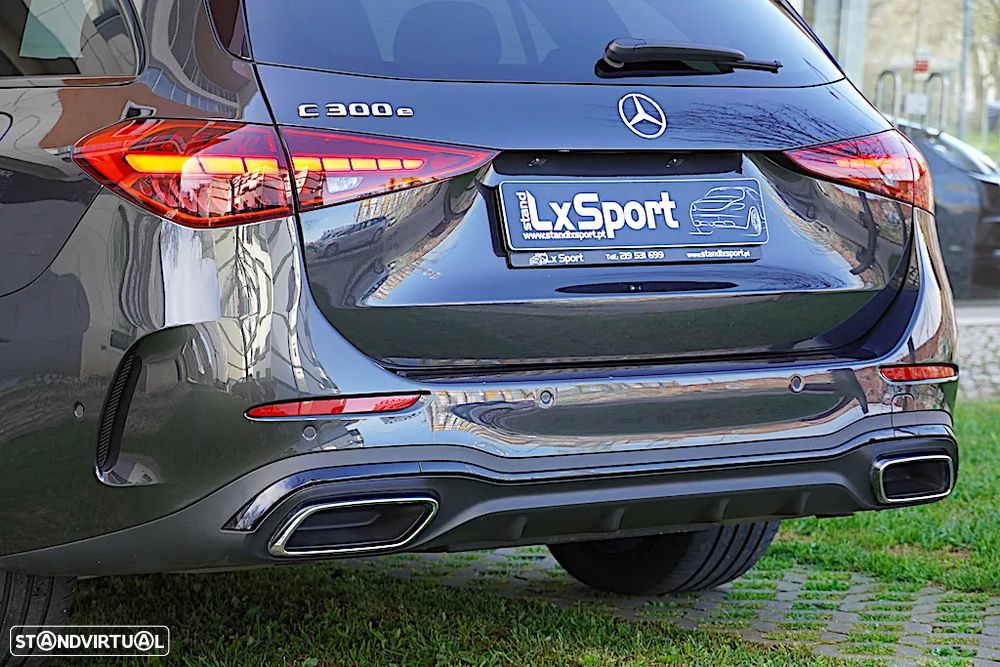 Mercedes-Benz C 300 e AMG Line - 15